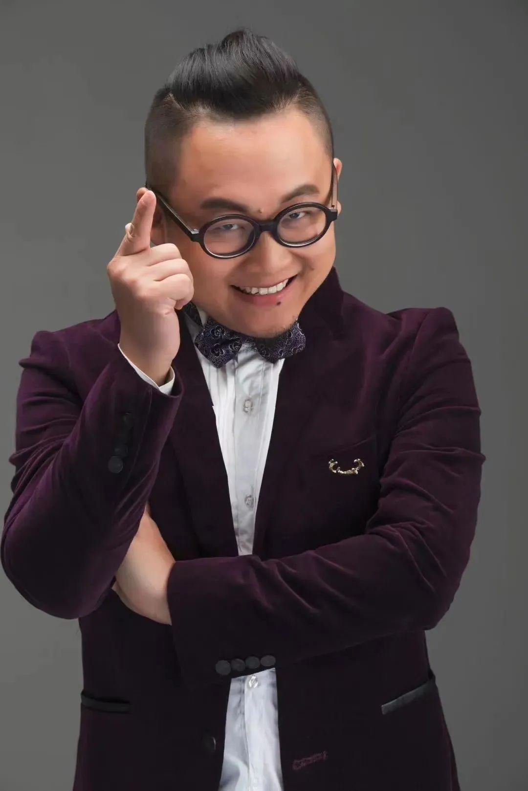 新闻中心>河南24小时>正文>刘涛滔,郭伟,青年笑星,演员,著名编剧,相声